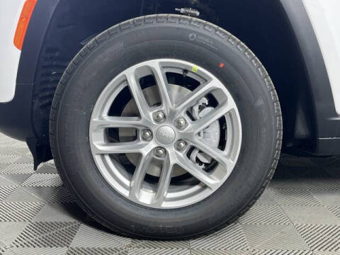 2025 Jeep Grand Cherokee Laredo X