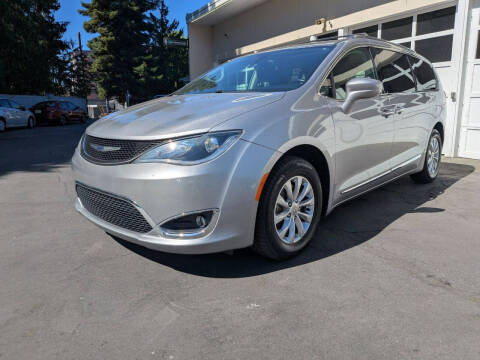 2019 Chrysler Pacifica Touring L