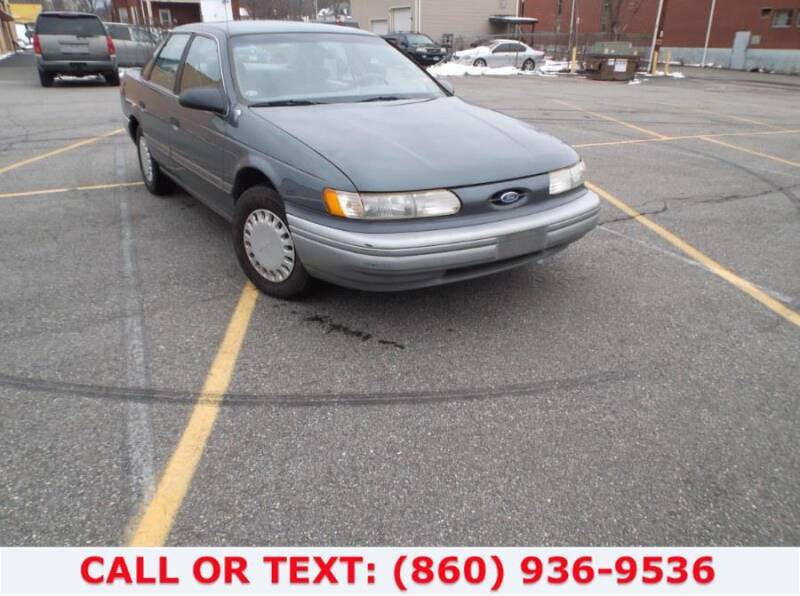 1992 Ford Taurus for sale at Lee Motor Sales Inc. in Hartford CT