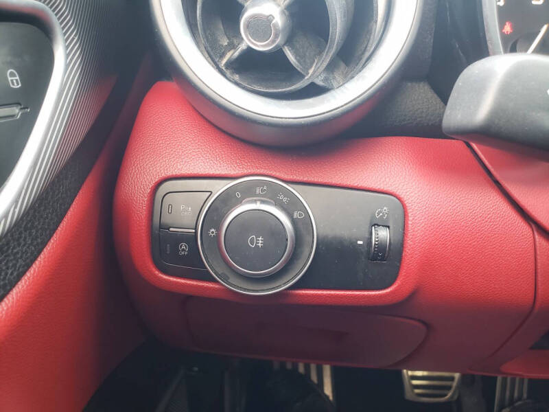 2017 Alfa Romeo Giulia Ti