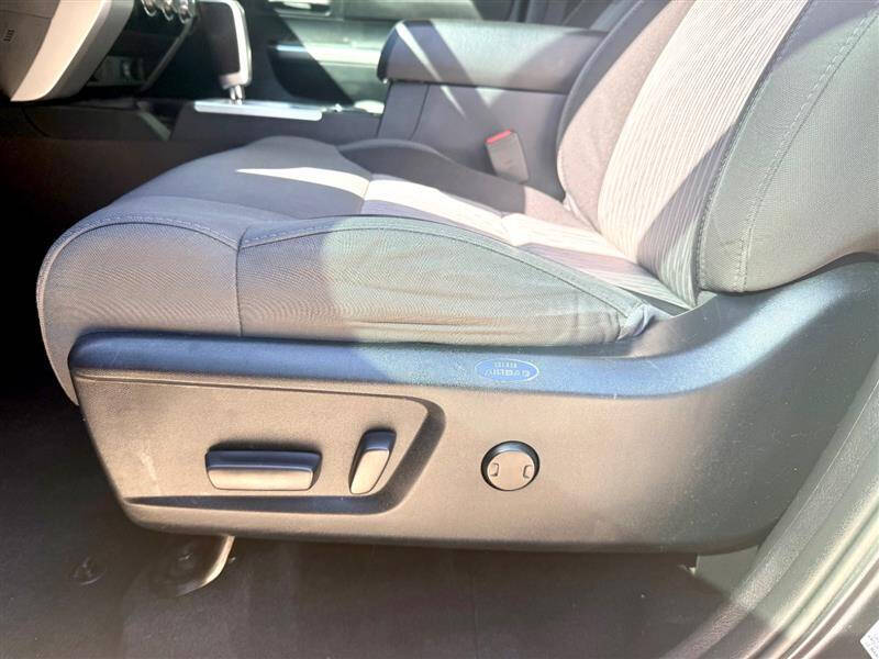 2017 Toyota Tundra SR5