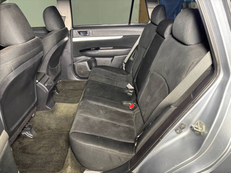 2013 Subaru Outback 2.5i Premium