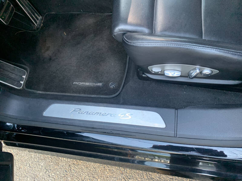 2014 Porsche Panamera 4S Executive