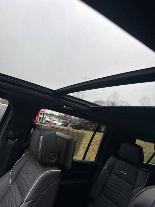 2024 Cadillac Escalade ESV Sport Platinum