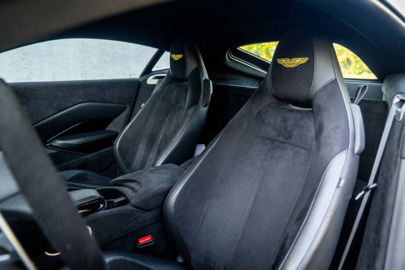 2019 Aston Martin Vantage