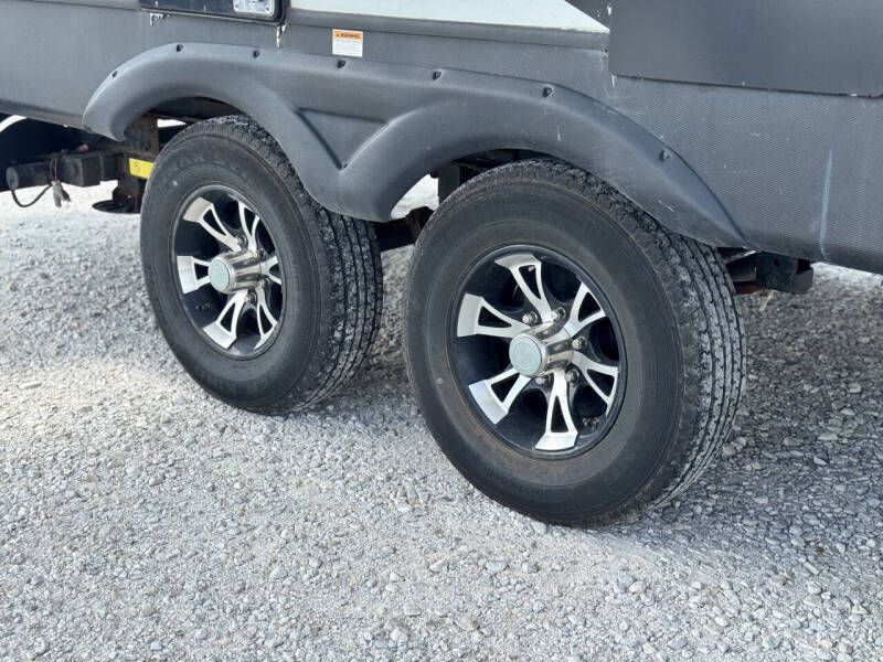 2018 Dutchmen Aerolite 2424BH