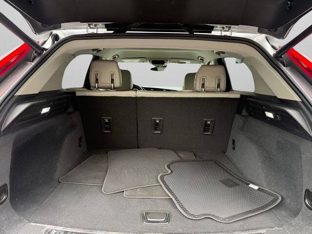 2021 Cadillac XT4 Premium Luxury