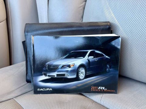2011 Acura RL
