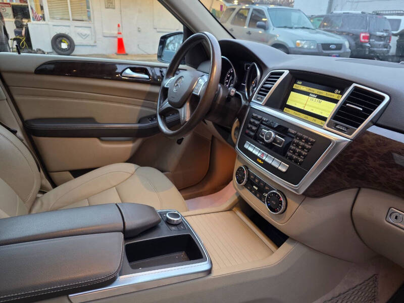 2012 Mercedes-Benz M-Class ML 350 BlueTEC