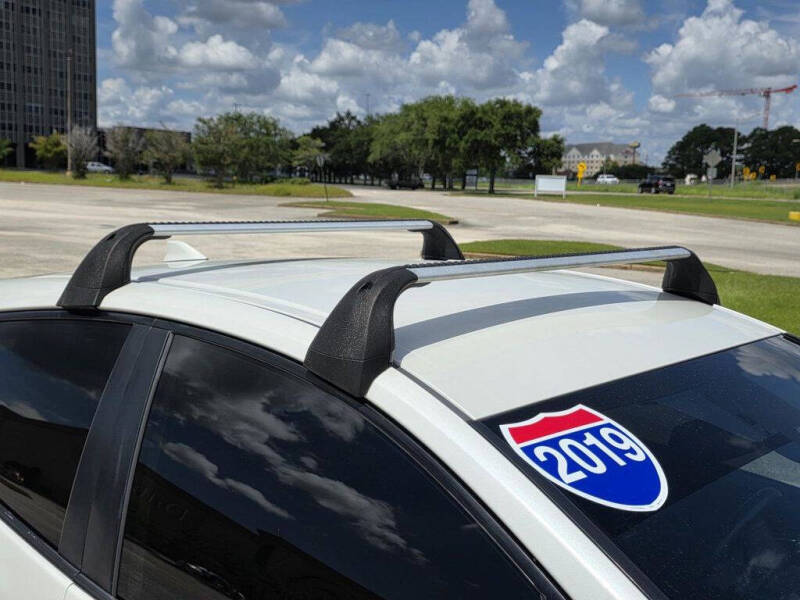 2019 Toyota Prius XLE AWD-e