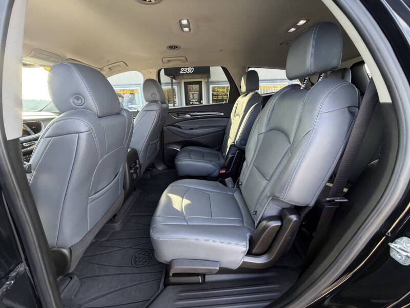 2021 Buick Enclave Essence