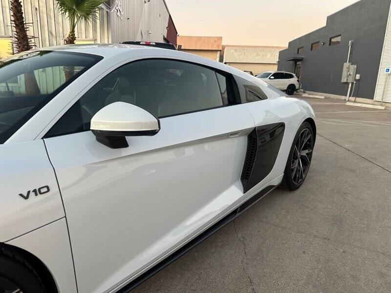 2023 Audi R8 5.2 V10 performance