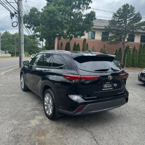 2021 Toyota Highlander for sale at Toms River Auto Sales in Lakewood, NJ