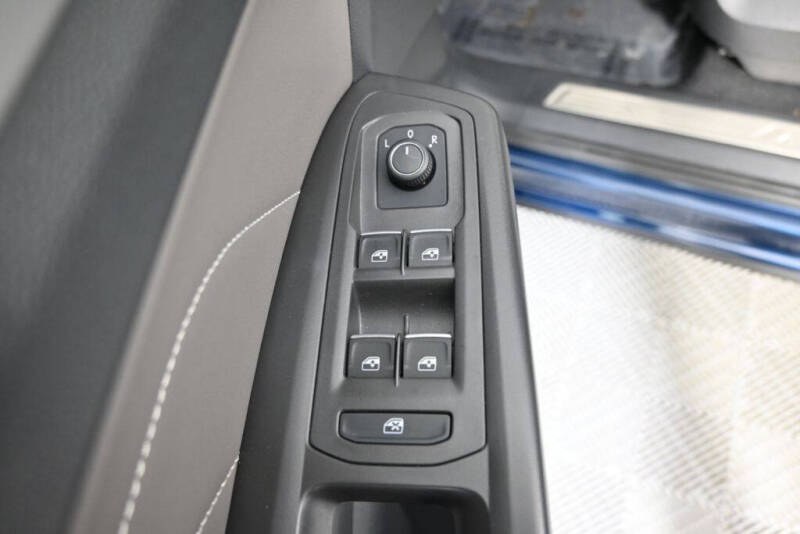 2023 Volkswagen Atlas Cross Sport V6 SEL R-Line Black 4Motion