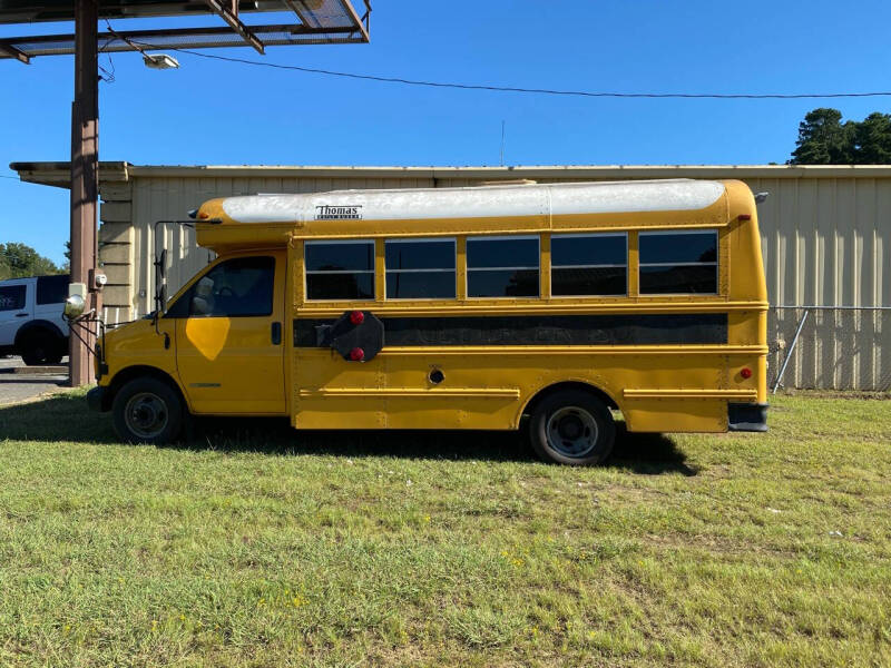 2001 GMC Savana null photo 7