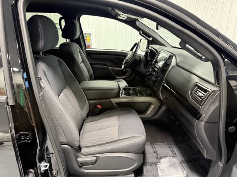 2024 Nissan Titan SV