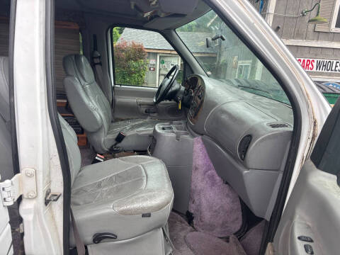 2000 Ford E-Series E-150