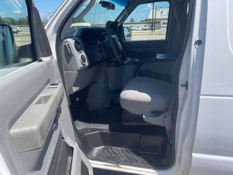 2014 Ford E-Series E-150