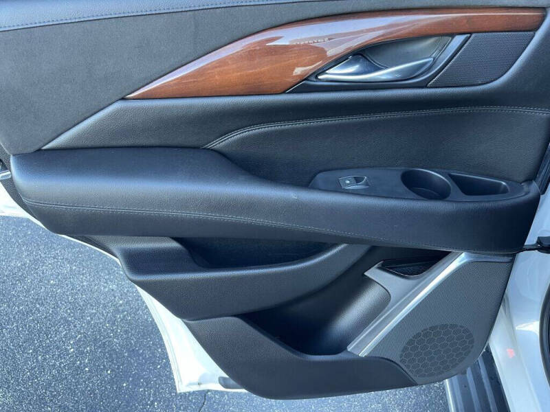 2019 Cadillac Escalade Luxury