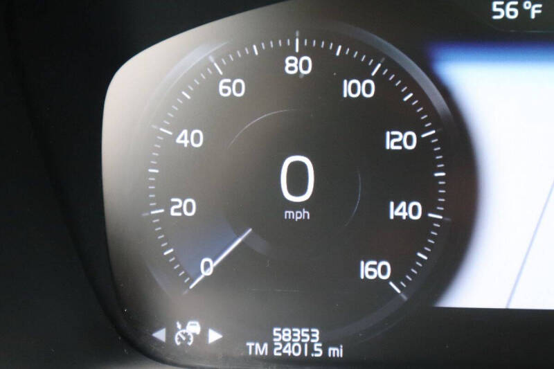 2018 Volvo XC90 T6 Momentum