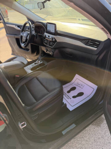 2022 Ford Escape SEL