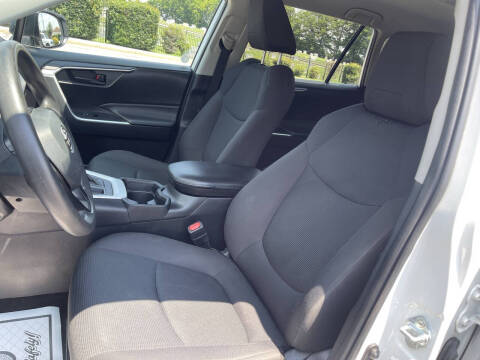 2021 Toyota RAV4 LE