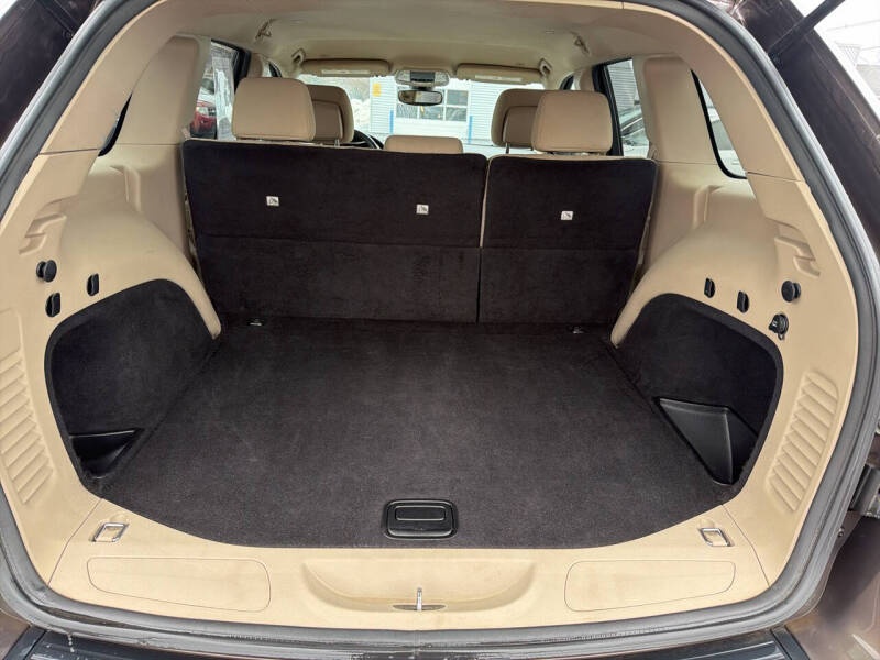 2017 Jeep Grand Cherokee Laredo