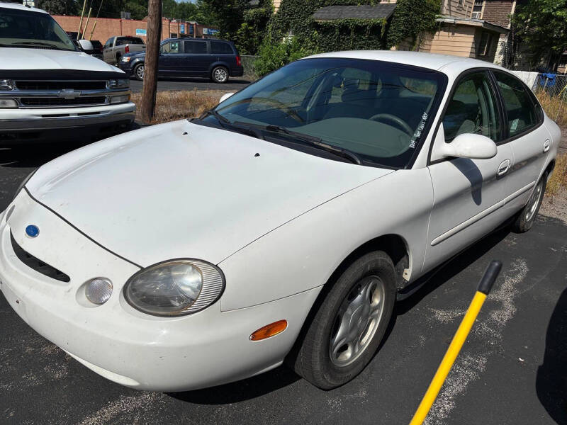 1997 Ford Taurus GL