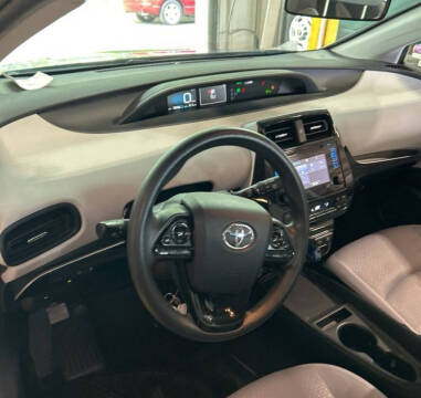 2019 Toyota Prius LE