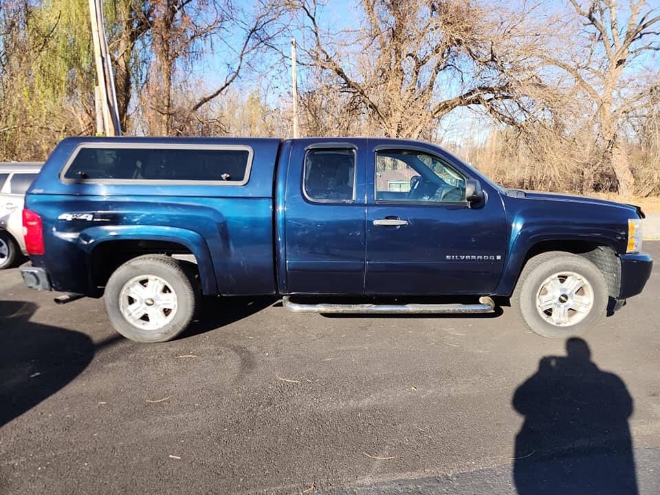 2008 Chevrolet Silverado 1500 for sale at B&J AUTO SALES in Rensselaer, NY