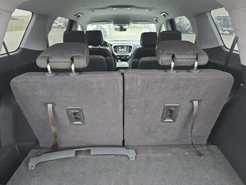 2017 GMC Acadia SLE-2