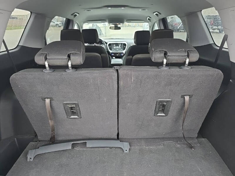 2017 GMC Acadia SLE-2