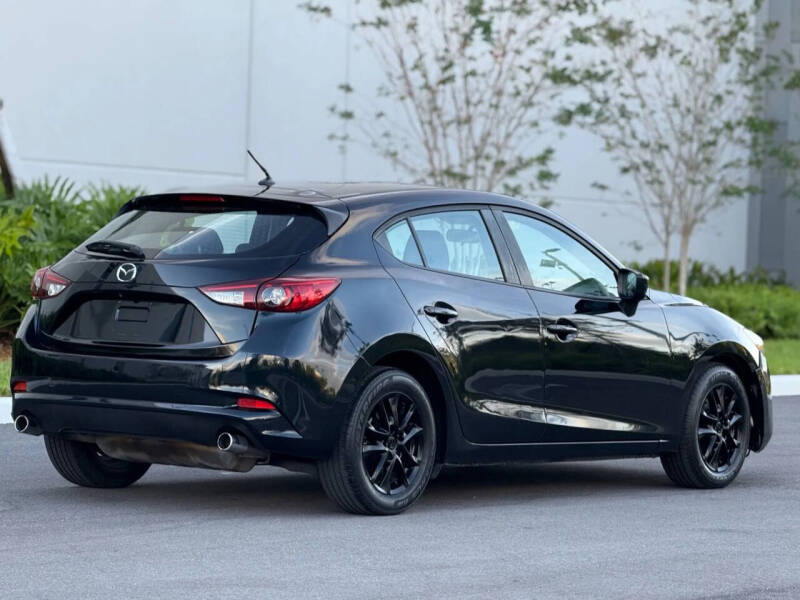 2017 Mazda MAZDA3 Sport