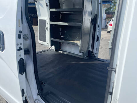 2015 Nissan NV200 SV