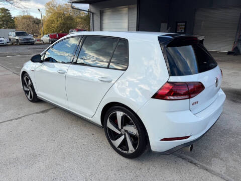 2021 Volkswagen Golf GTI S