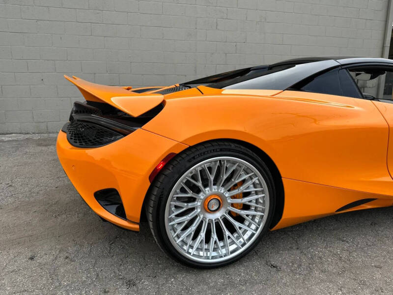 2025 McLaren 750S Spider