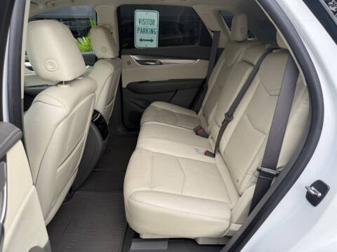 2017 Cadillac XT5 Premium Luxury