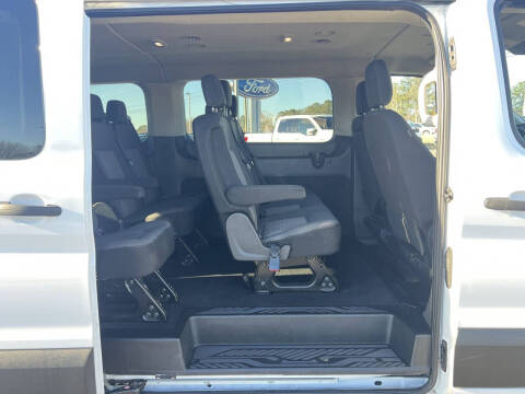 2023 Ford Transit 350 XLT