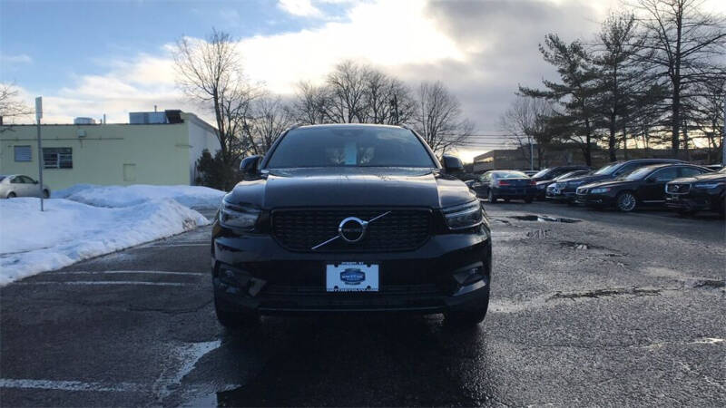 2021 Volvo XC40 T5 R-Design
