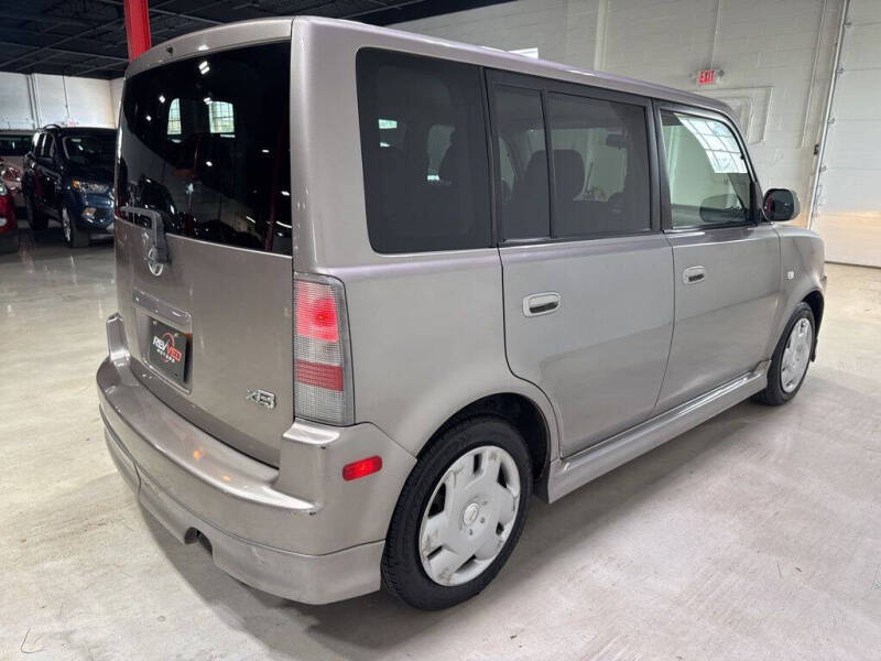2005 Scion xB