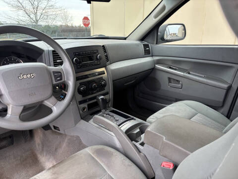 2006 Jeep Grand Cherokee Laredo