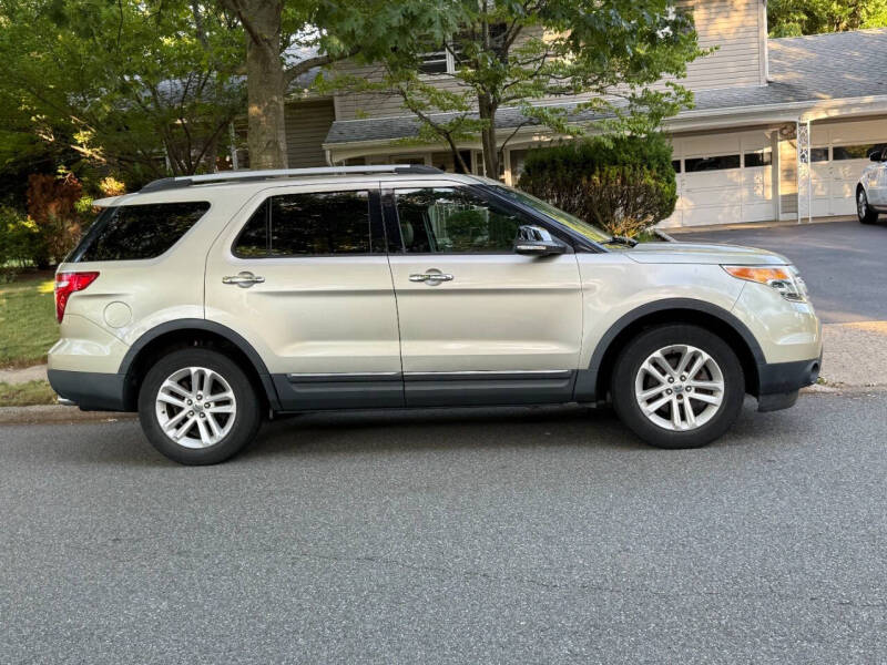 2011 Ford Explorer XLT