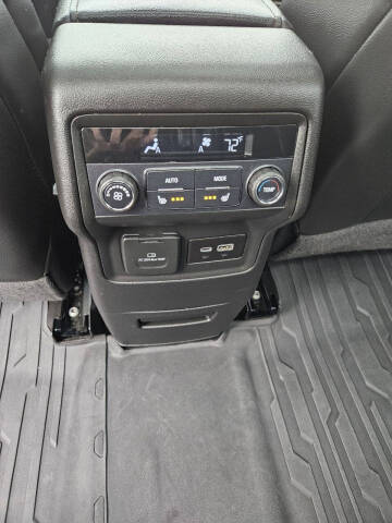 2021 GMC Acadia AT4
