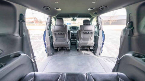 2022 Chrysler Pacifica Touring L