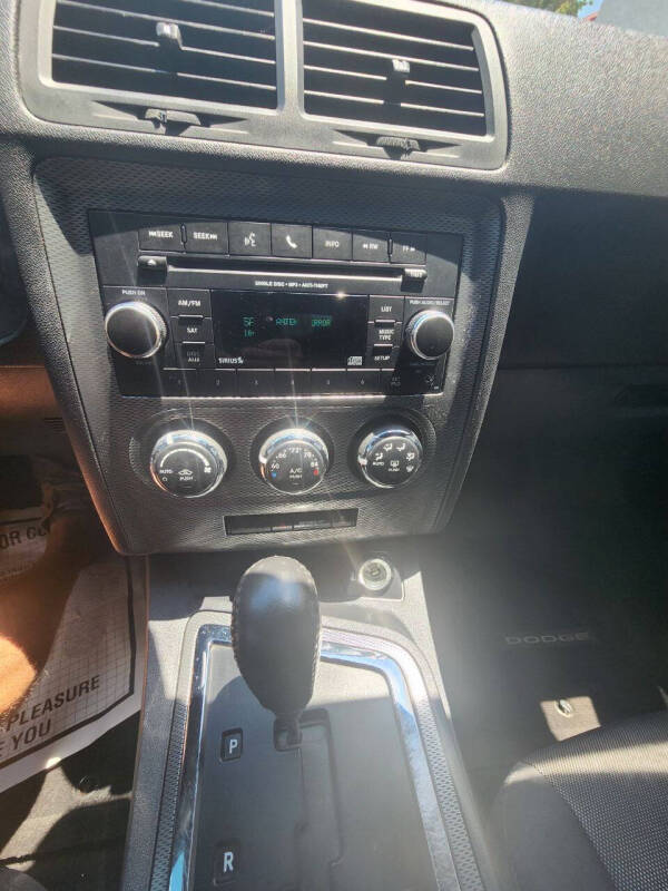 2013 Dodge Challenger R/T Plus