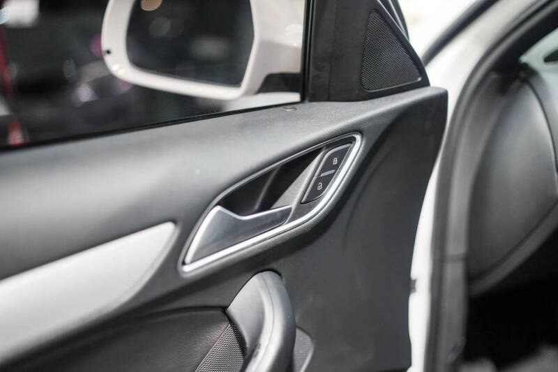 2017 Audi Q3 2.0T Premium