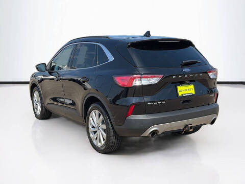 2022 Ford Escape Titanium