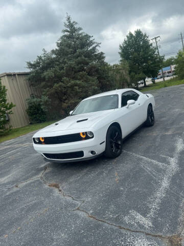 2018 Dodge Challenger SXT Plus
