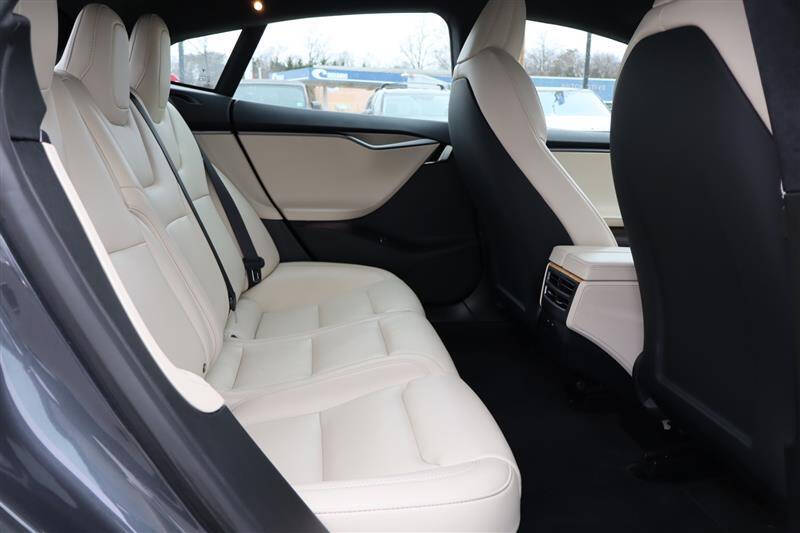 2020 Tesla Model S Performance