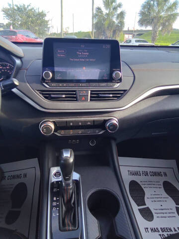 2021 Nissan Altima 2.5 SR